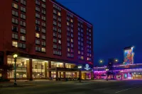 DoubleTree by Hilton Lansing Hotel in zona Union Depot