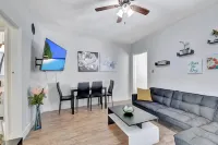 DOWN TOWN DELRAY, walk to Atlantic Ave, beach, pets are welcome