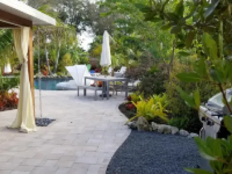 ⭐  Beautiful Private Backyard Resort Heated Pool/Spa Downtown & Beaches Hotels in Jensen Beach