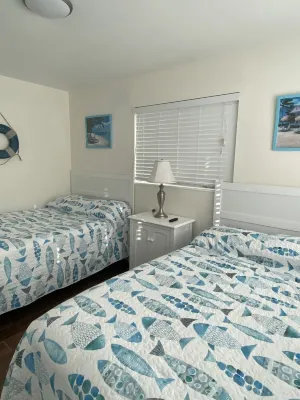 Beautiful Downtown located canal home with pool only 1 mile to 5th Ave