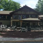 Big Boulder Lake Front Condo/Free WiFi & Parking/Pool/Jacuzzi/Fire Place/Grill