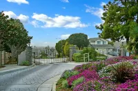 Open Sept 26-30! Pool, Spa, Billiards, Pets, Beach Spa Getaway!