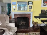 Maine waterfront home, with hot tub and dock access, 1 mile from downtown Bath Hotele w: Bath
