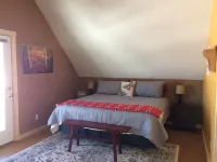 Enjoy Our New House In Historic Leadville, including your pets.