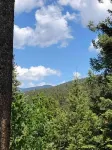 Ski in/out Stunning remodeled 1/1 ground floor