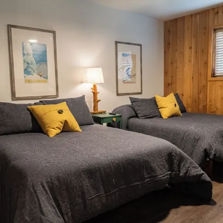 Where We Roam Condo - Steps To Slopes and Downstairs Corner Unit!