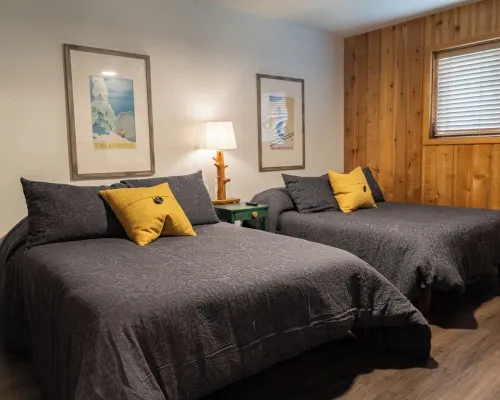 Where We Roam Condo - Steps To Slopes and Downstairs Corner Unit! 브라이언헤드 호텔