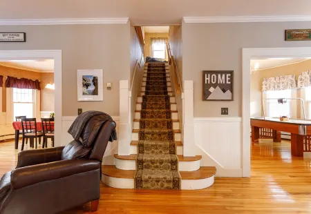 Park your car and ATV/Snowmobile from the door!!