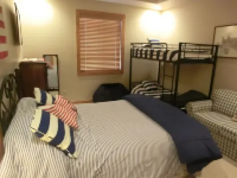 King’s Cabin Mtn Retreat at Shaver Lake! – Nr Village, wifi, A/C, Prem Property! Hotels in Shaver Lake