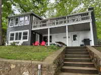 LIKE NEW! Private Lake House in a beautiful wide cove! 5 1/2 MM Gravois Arm