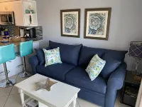 Seaside Dreams Top Floor Beach Condo on the Seawall