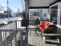 Cozy home near Lake Michigan. Easy drive to Green Bay, Door County & Sheboygan.