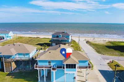 Gulf View/Dogs OK/200ft to Sand/Upscale Neighborhood/Spacious Home/Games/Dish TV