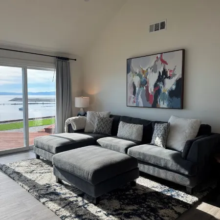 Luxury Waterfront Home – 3BR, 4 Beds, Stunning Views, Quiet Retreat & Comfort