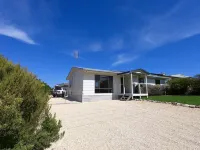 DUNE VIEW ROBE - 200 metres to Beach - Dog Friendly