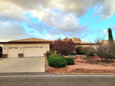 Sedona Red Rock Vista Newly Remodeled 4bd 2.5 bath