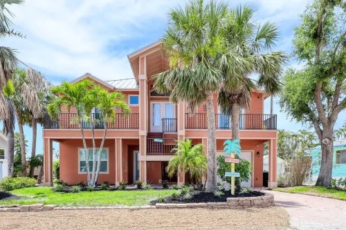 Come Enjoy the August Sun at A Discount Reg Rate 550.00 A Night Special  350.00