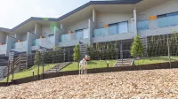 La Dog Resort - Pet Friendly