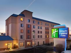Holiday Inn Express & Suites PROVIDENCE-WOONSOCKET by IHG