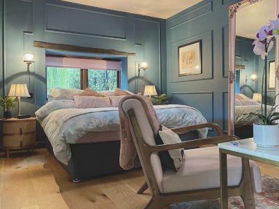 BLUE ROOM Barn Stays
