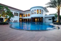 Rattan Inn Hotel - 수영장