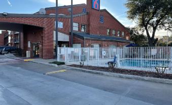 Studio 6 Houston, TX - Brookhollow