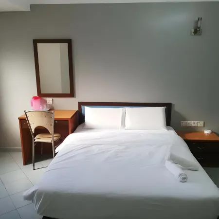 Lee Hotel Отели в г. Юнг-Пенг