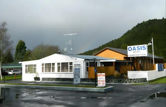 託卡努綠洲汽車旅館