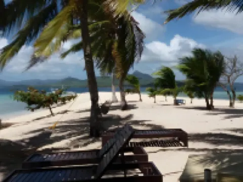 เพมส์ เพนชั่นแอนด์เรสเตอรองต์ โรงแรมในTaytay