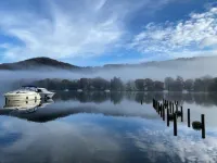 2 mins Lake Windermere! Gorgeous quiet property, slps 8 (4 bedrooms, 3 bathrms)