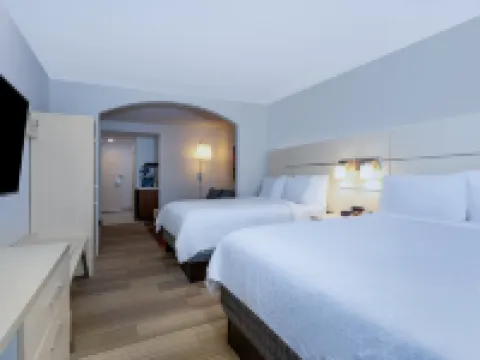 Holiday Inn Express & Suites ORLANDO - INTERNATIONAL DRIVE by IHG Hotels in Orange County