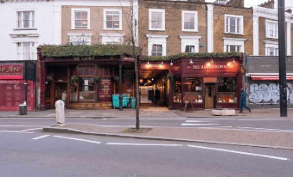 2. 더 크라운 펍 ..