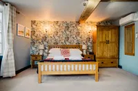 The Corner House Canterbury Hotels in Ickham and Well
