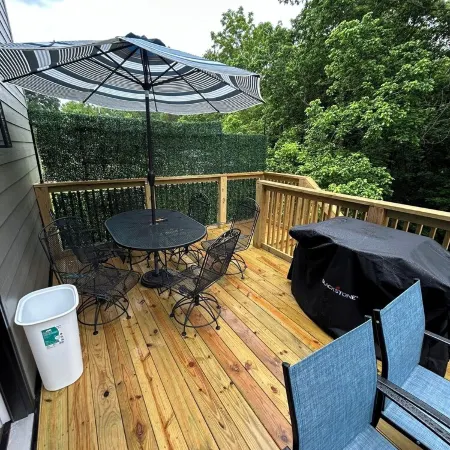 Spacious, Private, Cozy and Close to Downtown Rogers, AR  & Trails