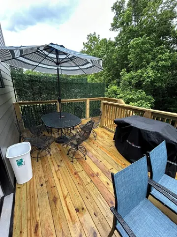 Spacious, Private, Cozy and Close to Downtown Rogers, AR  & Trails