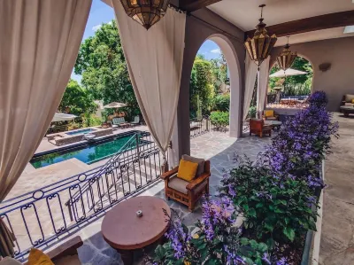 Casa Cien Hotels in 