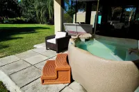 Lake Huntley Oasis: Private Dock - 1/2 Acre - Kayak Hotels in Highlands County