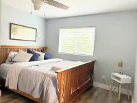 Bayside Casita Upgraded &In Town
