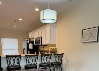 Fabulous & clean lake condo 2BD/2BA sleeps 8!
