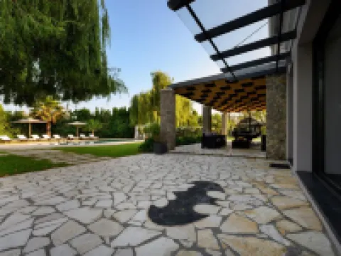 Villa Black White Dassia Hotéis em Dassia