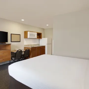 WoodSpring Suites Frederick I-70