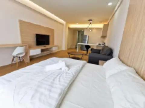 Aru Suites KK Танджунг Ару: отели
