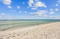 Just Beachy - 5 Bedroom 5 Bathroom Beach Front Home! Sleeps 20 Home