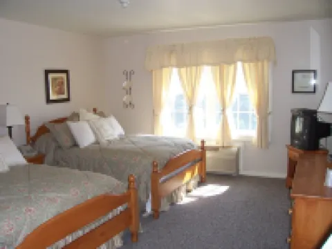 Camelot Restaurant & Inn Hotels in South Abington Township