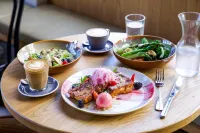 Heart of the City Minutes from Macleay Street Hotels in Potts Point