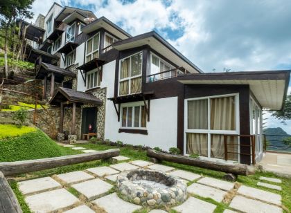 West 35 Eco Mountain Resort