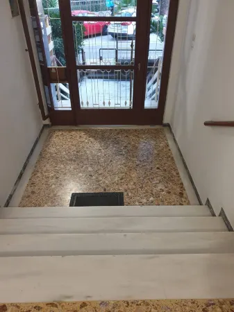 Rooftop Studio Apt Near Metro Cholargos - 5 Min Walk