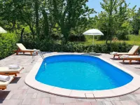 Apartment in Šilo Near Sea Beach - Uima-altaat