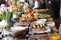 Maisonette Hotels & resorts Naran - breakfast