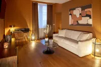 Margaret - Hôtel Chouleur Hotels in Nîmes